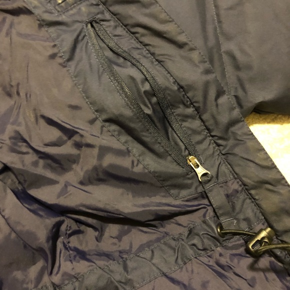 Very gently used LL Bean womens parka - Picture 3 of 5